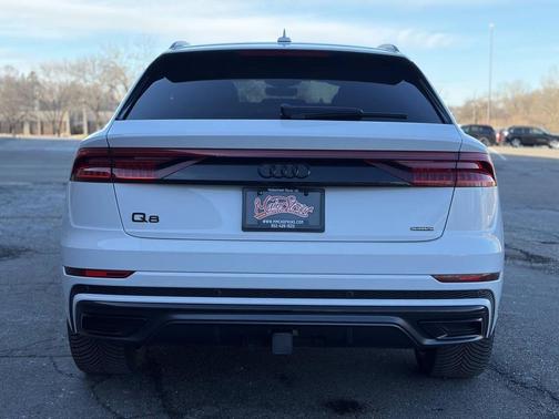 2022 Audi Q8 55 Prestige