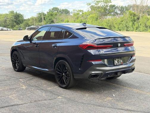 Tanzanite Blue II Metallic 2022 BMW X6 M50i