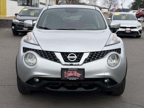 Brilliant Silver 2015 Nissan Juke SL
