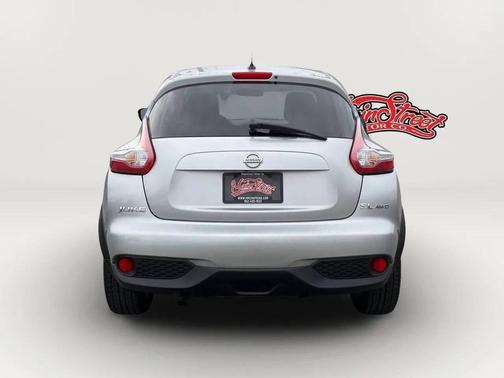 Brilliant Silver 2015 Nissan Juke SL