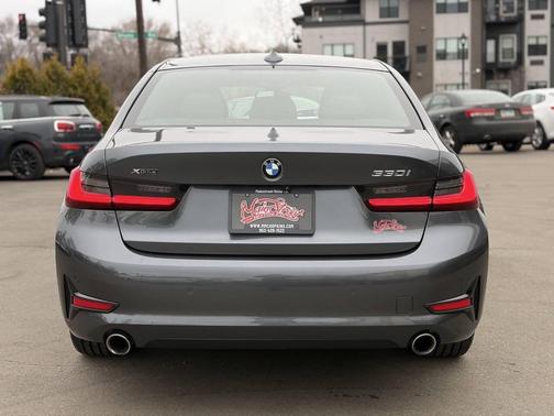 2019 BMW 330 xDrive