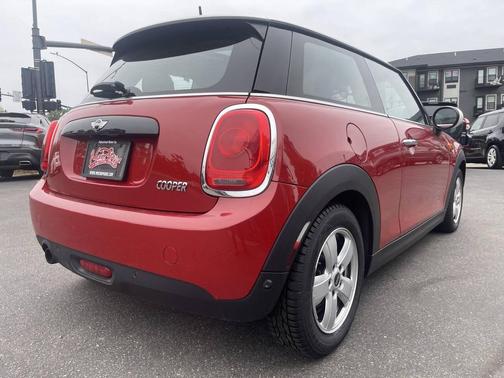 2017 MINI Hardtop Cooper