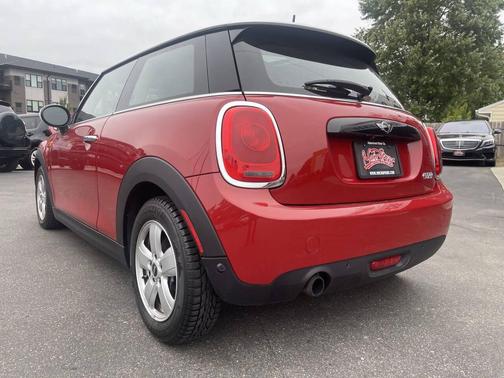2017 MINI Hardtop Cooper