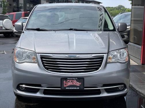 2015 Chrysler Town & Country Touring