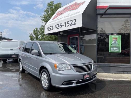 2015 Chrysler Town & Country Touring