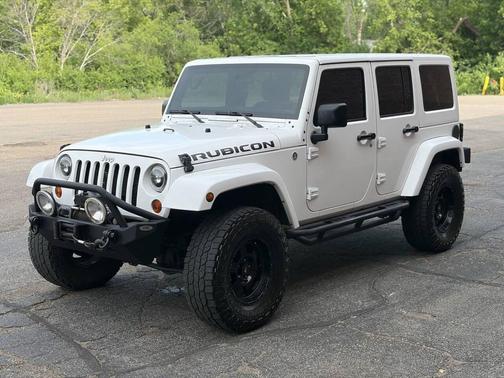 Bright White Clearcoat 2012 Jeep Wrangler Unlimited Rubicon