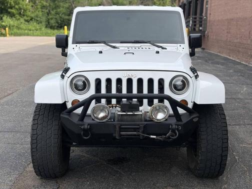 Bright White Clearcoat 2012 Jeep Wrangler Unlimited Rubicon