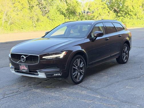 Brown 2017 Volvo V90 Cross Country T6