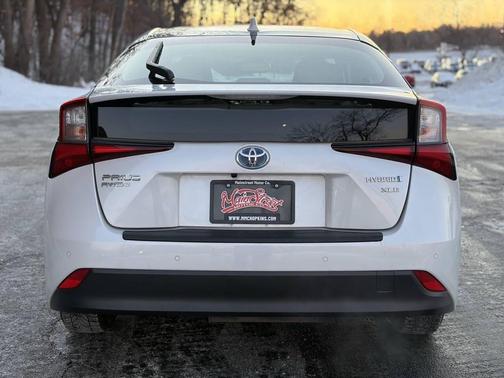 2022 Toyota Prius XLE