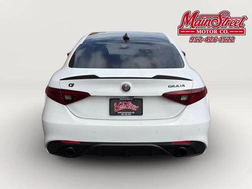Alfa White 2020 Alfa Romeo Giulia Ti Sport