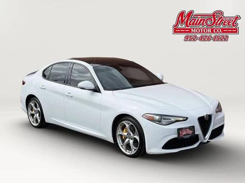 Alfa White 2020 Alfa Romeo Giulia Ti Sport