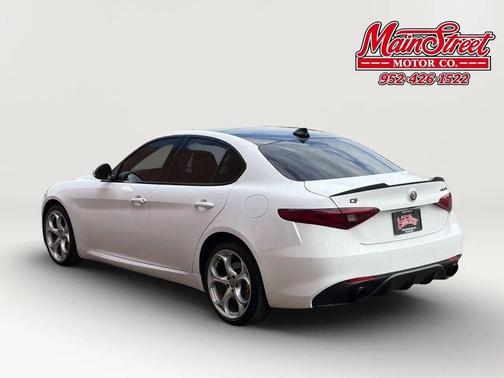 Alfa White 2020 Alfa Romeo Giulia Ti Sport