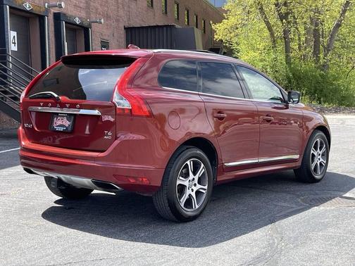 Flaminco Red Metallic 2015 Volvo XC60 T6