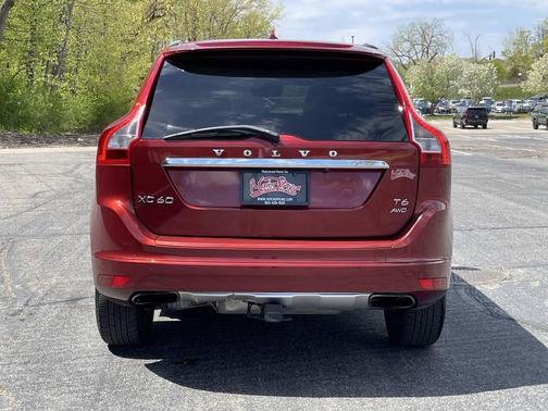 Flaminco Red Metallic 2015 Volvo XC60 T6