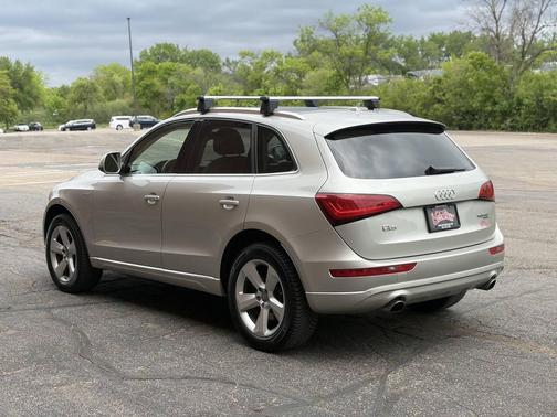 Gold 2014 Audi Q5 hybrid 2.0T Prestige