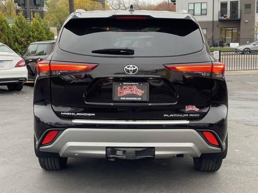 2020 Toyota Highlander Platinum