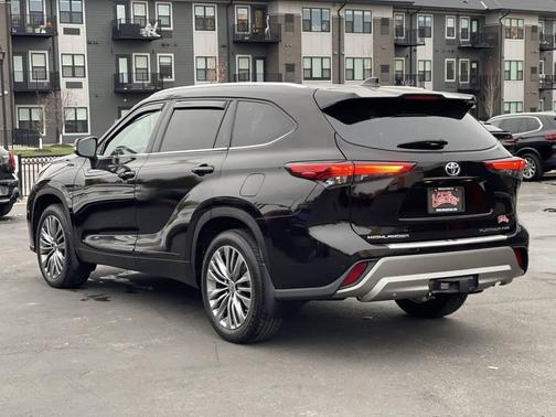2020 Toyota Highlander Platinum