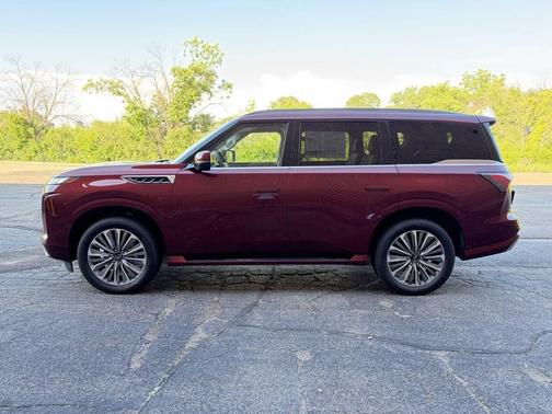 Maroon 2025 INFINITI QX80 Luxe