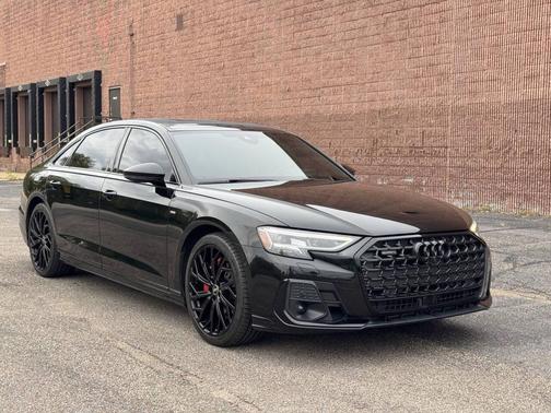 Mythos Black Metallic 2022 Audi A8 L 55 TFSI quattro Tiptronic