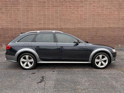 Blue 2013 Audi allroad 2.0T Premium Plus