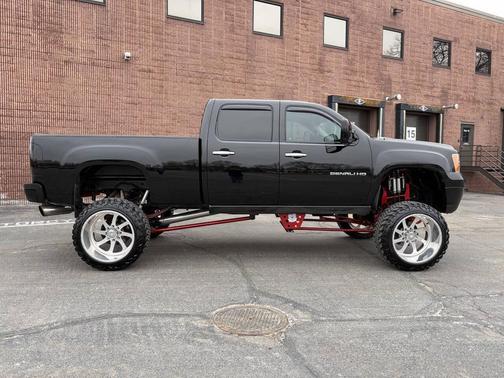 2011 GMC Sierra 2500 Denali