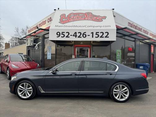 2016 BMW 750 i xDrive