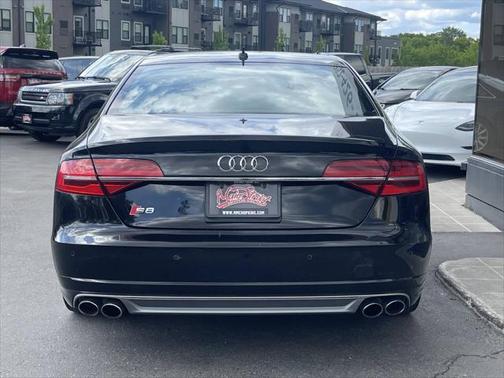 2015 Audi S8 4.0T