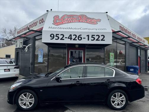2015 INFINITI Q40 Base