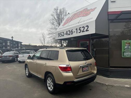 2011 Toyota Highlander SE