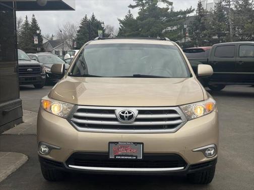 2011 Toyota Highlander SE