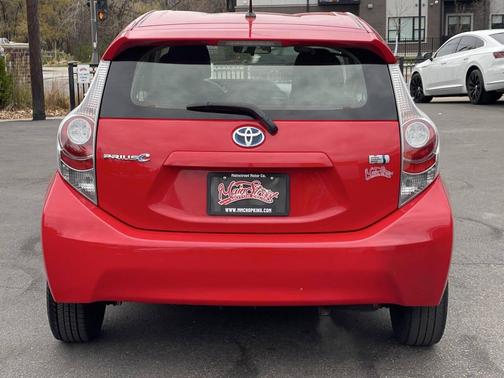 2013 Toyota Prius c One