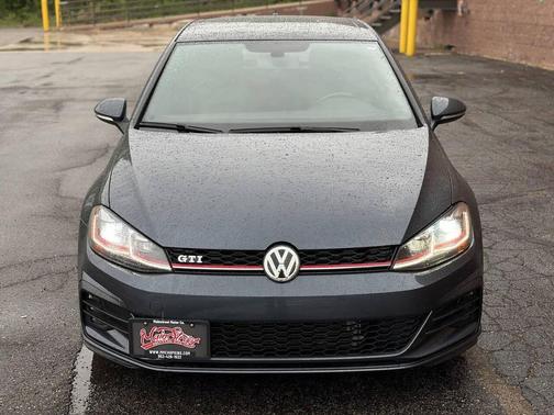 Gray 2018 Volkswagen Golf GTI 2.0T S 4-Door