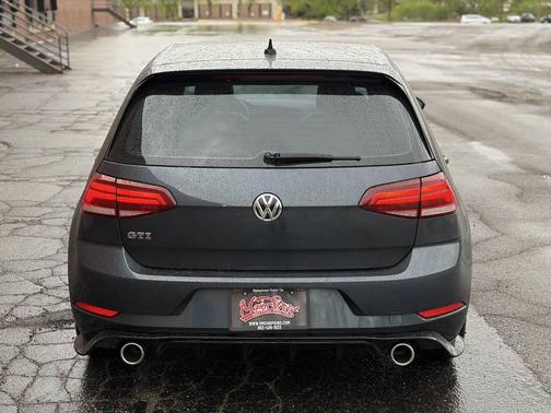 Gray 2018 Volkswagen Golf GTI 2.0T S 4-Door