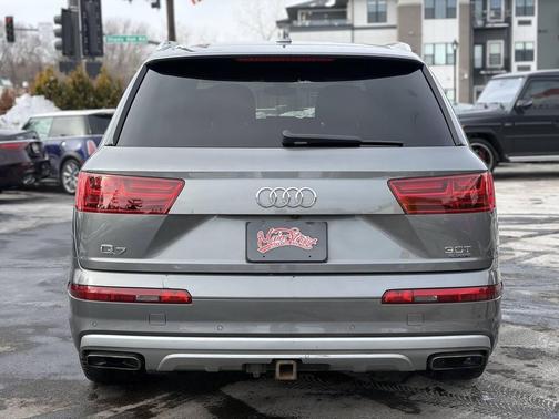 2017 Audi Q7 3.0T Premium