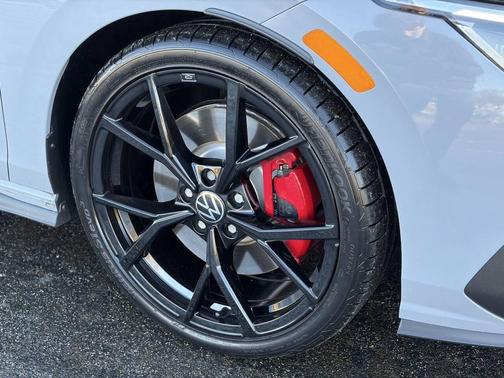 2024 Volkswagen Golf GTI 1.4T TSI