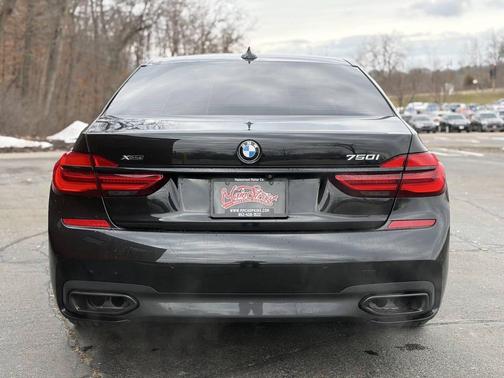 Black 2017 BMW 750 i xDrive
