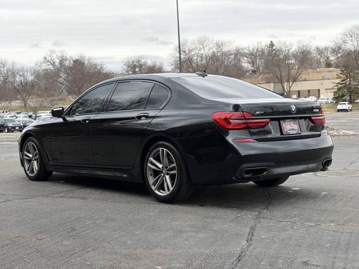 Black 2017 BMW 750 i xDrive