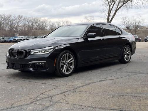 Black 2017 BMW 750 i xDrive