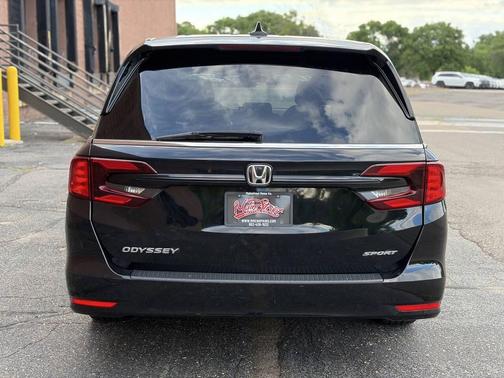 Crystal Black Pearl 2023 Honda Odyssey Sport