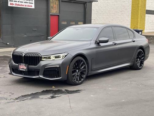 2021 BMW 750 i xDrive