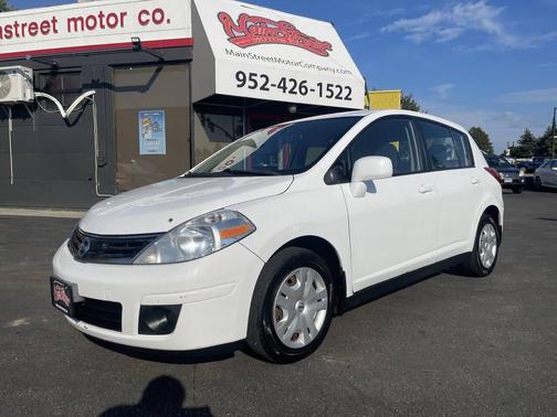 2011 Nissan Versa 1.8 S