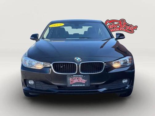 Black 2015 BMW 320 i
