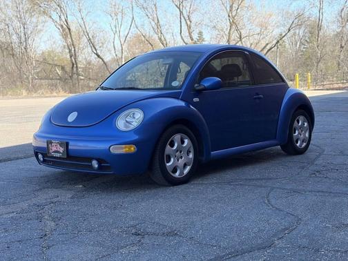 Blue 2003 Volkswagen New Beetle GLS TDI