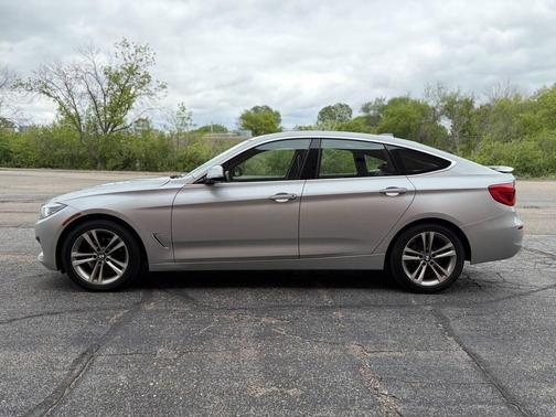 Glacier Silver Metallic 2017 BMW 330 Gran Turismo xDrive