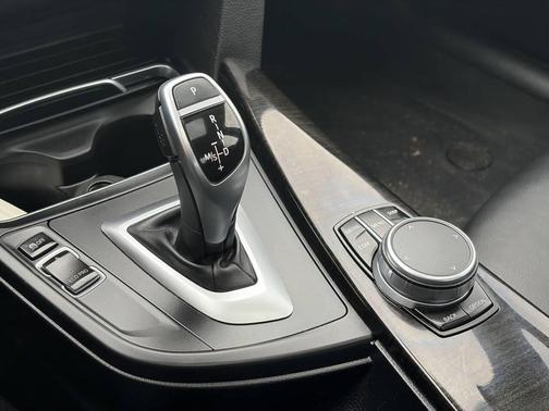 Mineral Gray Metallic 2018 BMW 330 xDrive