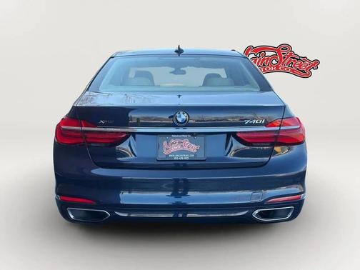 2017 BMW 740 xDrive