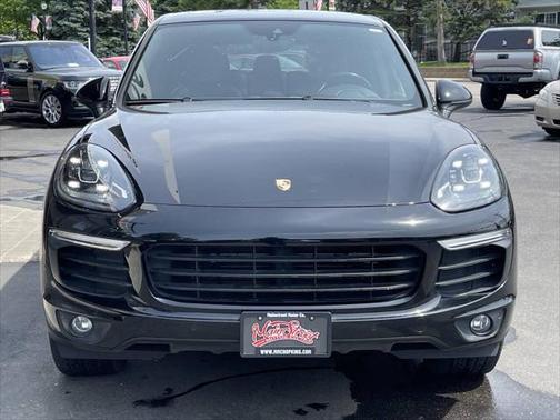 2018 Porsche Cayenne Platinum Edition