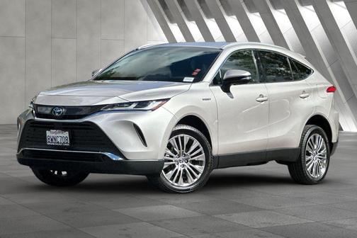 Titanium Glow 2021 Toyota Venza XLE