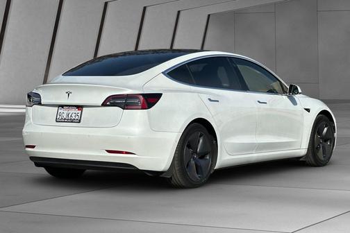 2020 Tesla Model 3 Standard Range