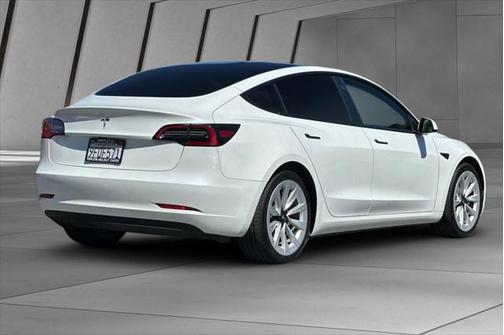 2023 Tesla Model 3 Standard Range